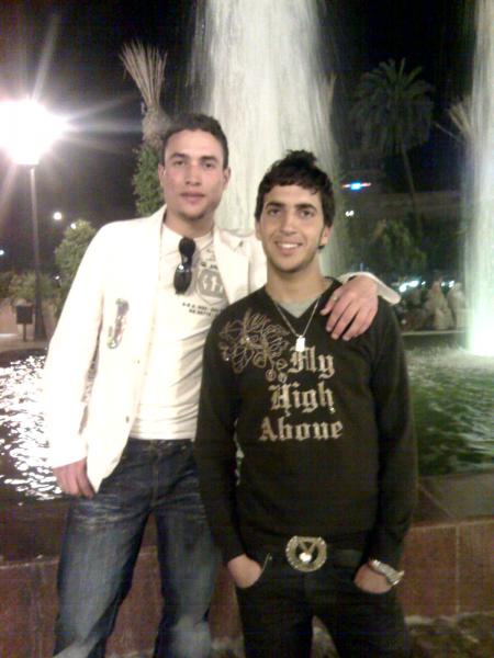 makayn ghir l7ma9