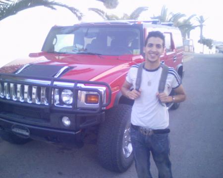 o daba achno banik m3a had 