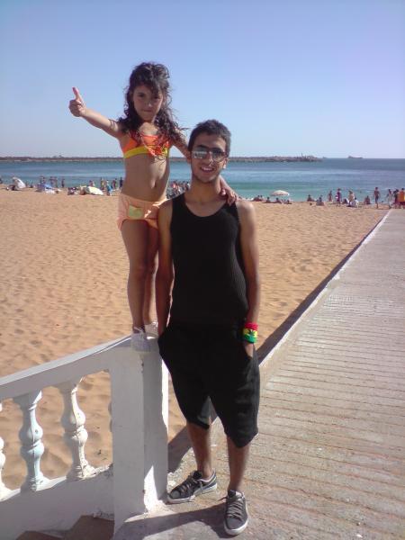 chaimaa a3az ma3andi f denya